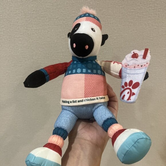 Chick-fil-A Christmas 2023 Plush Cow 🎄 Doll Toy Chikin 7" LIMITED EDITION - Picture 1 of 10